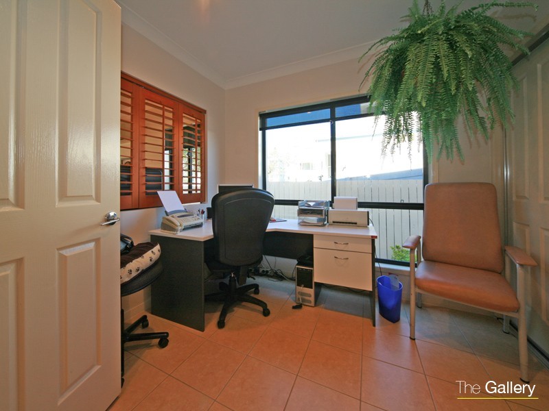 Hollywell QLD 4216