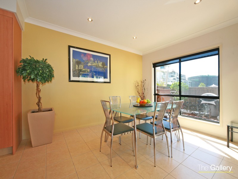 Hollywell QLD 4216