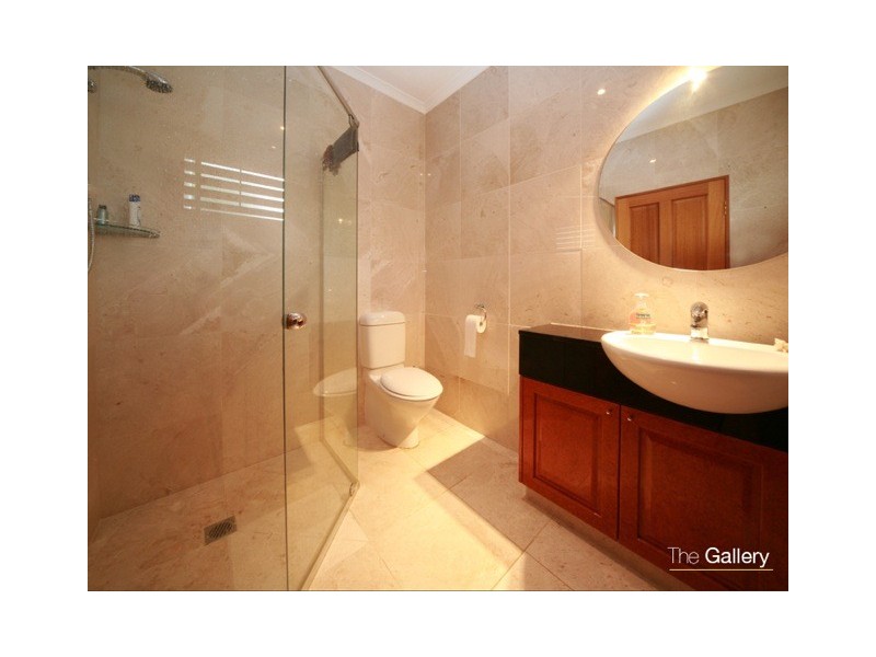 19 Wewak Avenue, Runaway Bay QLD 4216