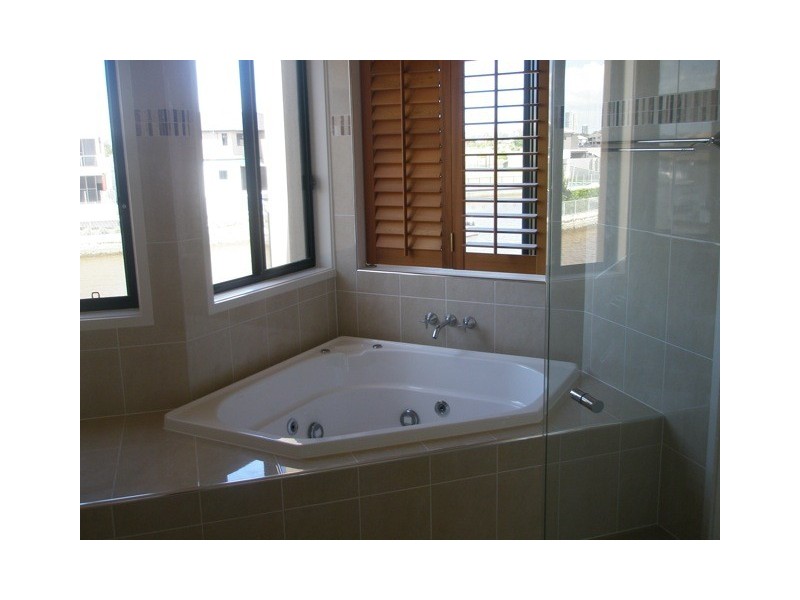 Biggera Waters QLD 4216