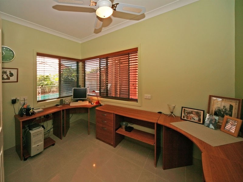 25  Tristan Court, Benowa QLD 4217