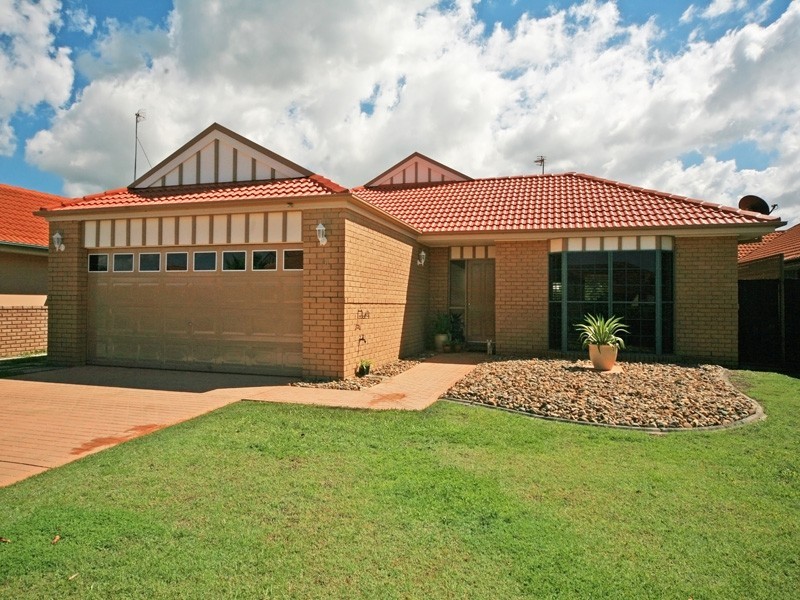 25  Tristan Court, Benowa QLD 4217