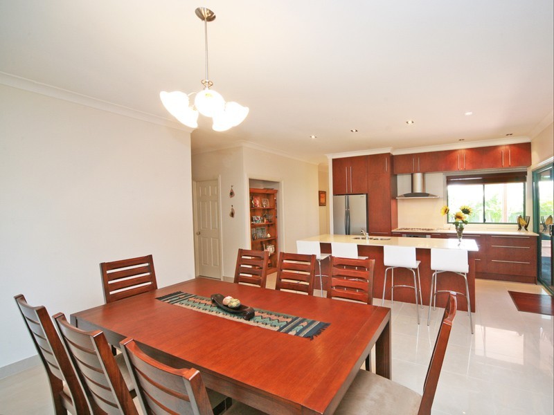 25  Tristan Court, Benowa QLD 4217