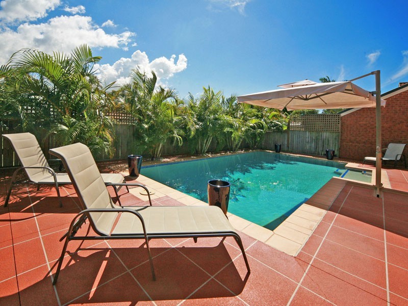 25  Tristan Court, Benowa QLD 4217