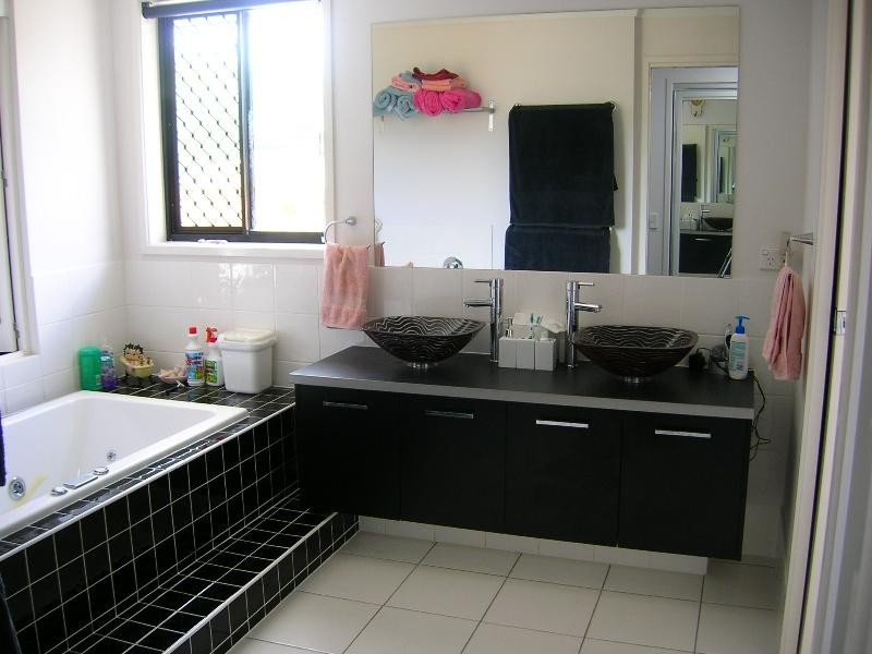 30 Kingsford Drive, Upper Coomera QLD 4209