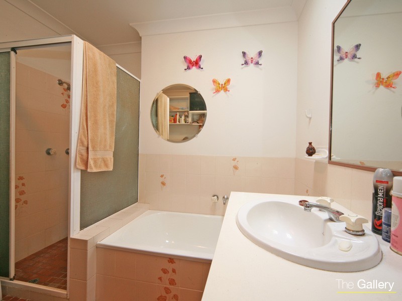 Paradise Point QLD 4216