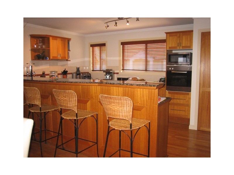 Hope Island QLD 4212