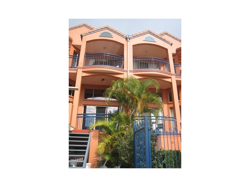 Hope Island QLD 4212