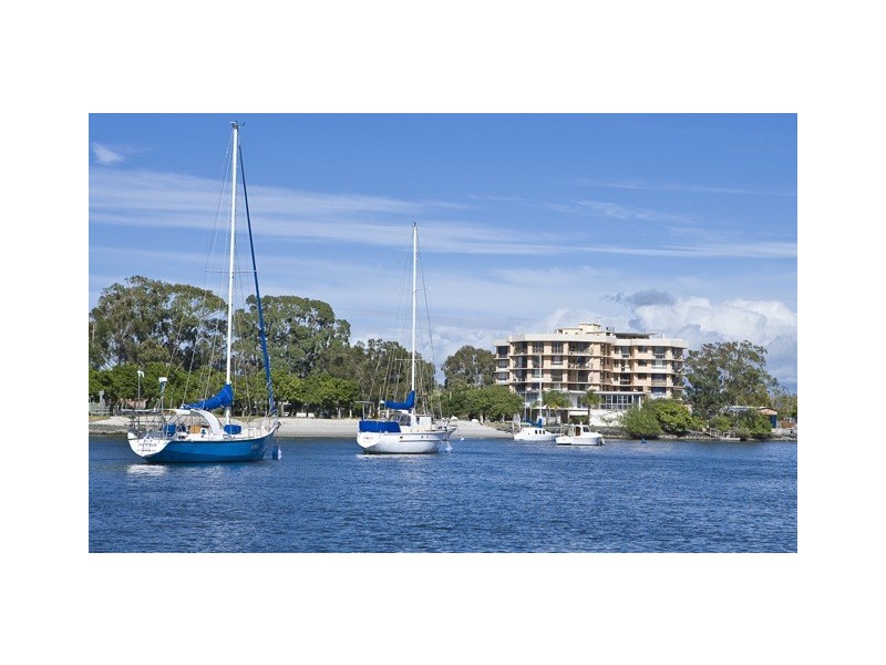 Paradise Point QLD 4216