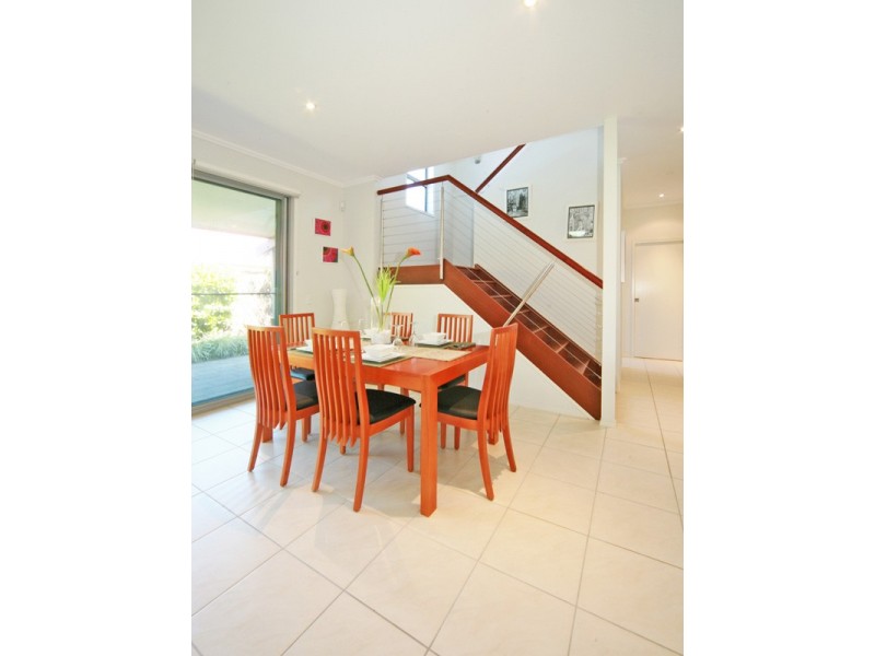 Coombabah QLD 4216