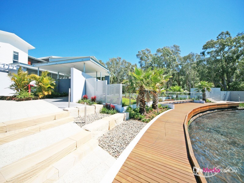 Coombabah QLD 4216