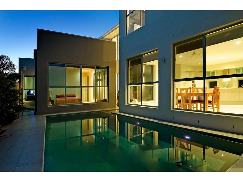 6188 Bolsena Circuit, Hope Island QLD 4212