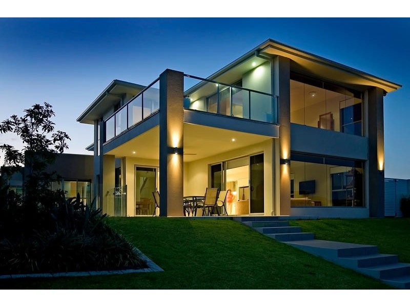 6188 Bolsena Circuit, Hope Island QLD 4212