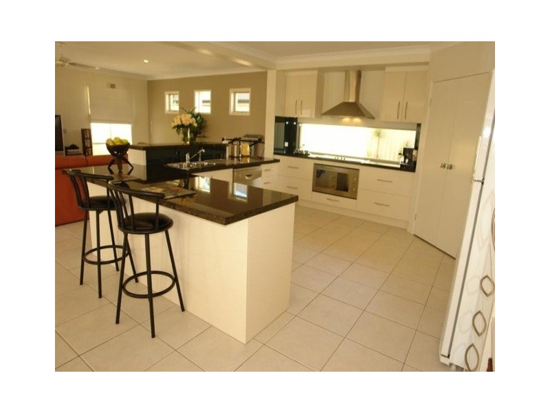 Coombabah QLD 4216