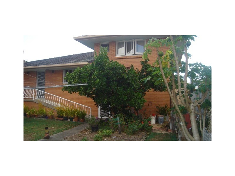 12 Helena Street, Biggera Waters QLD 4216