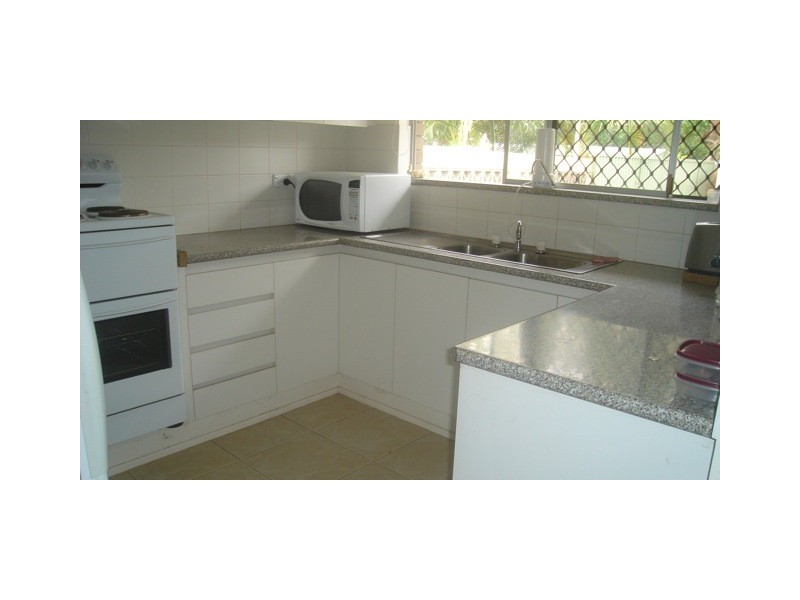 61 Ocean Street, Runaway Bay QLD 4216