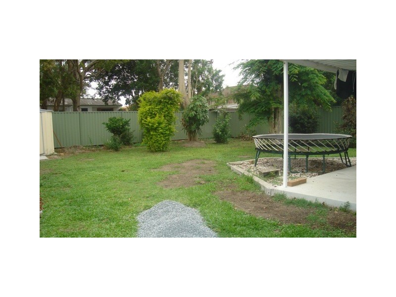 61 Ocean Street, Runaway Bay QLD 4216