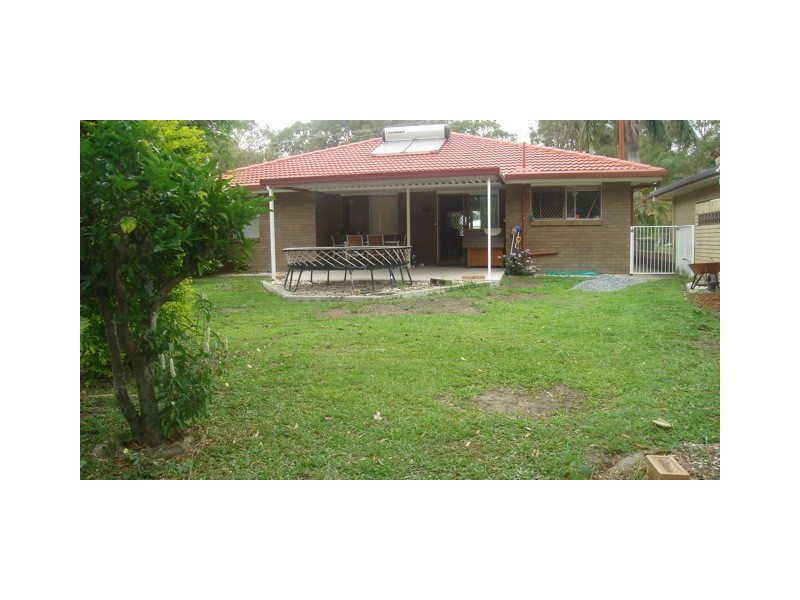 61 Ocean Street, Runaway Bay QLD 4216