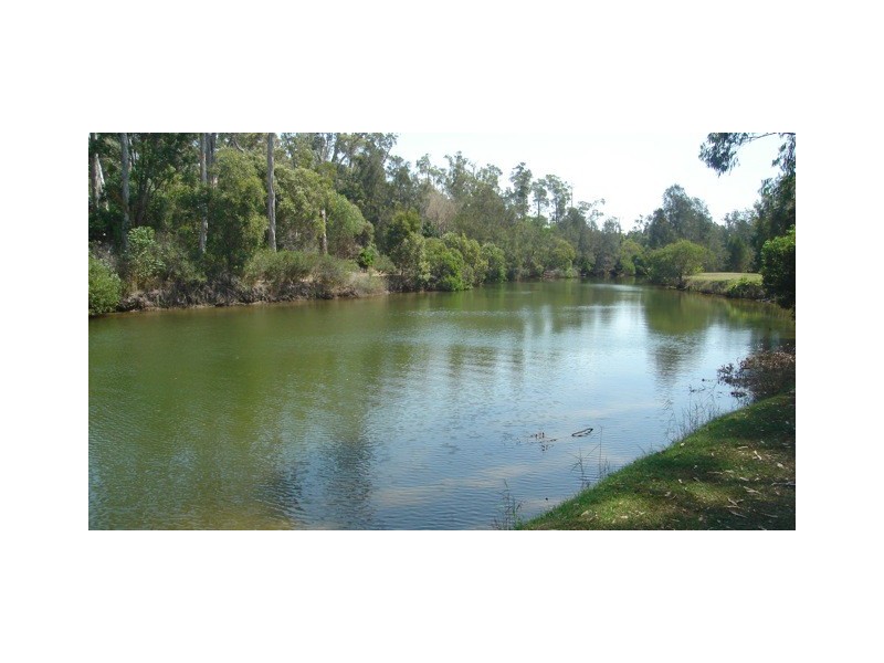 2 / 88  Kangaroo Ave, Coombabah QLD 4216