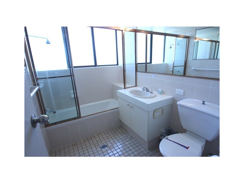 64/9 Bayview Street, Runaway Bay QLD 4216