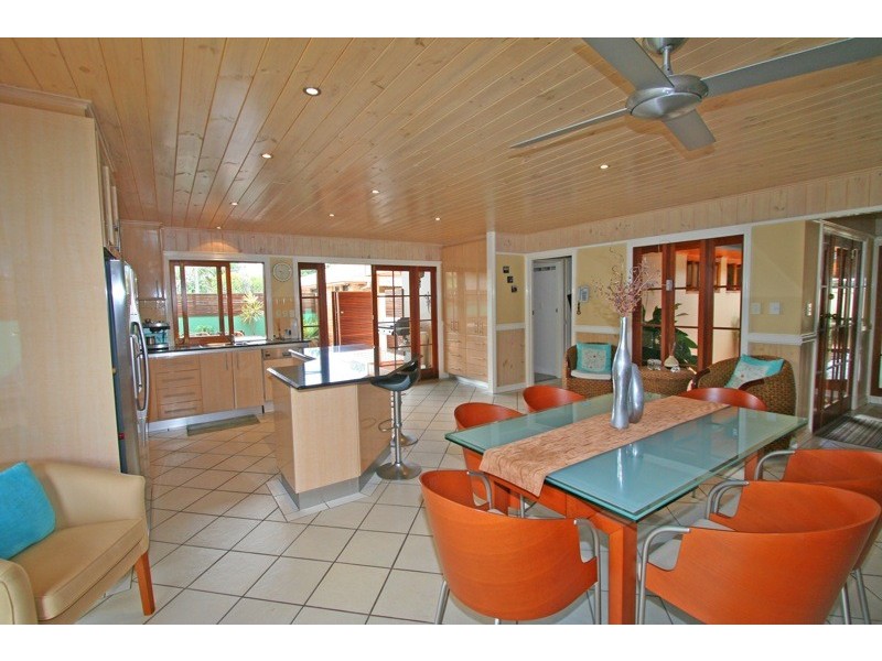 3 Amaroo Street, Biggera Waters QLD 4216