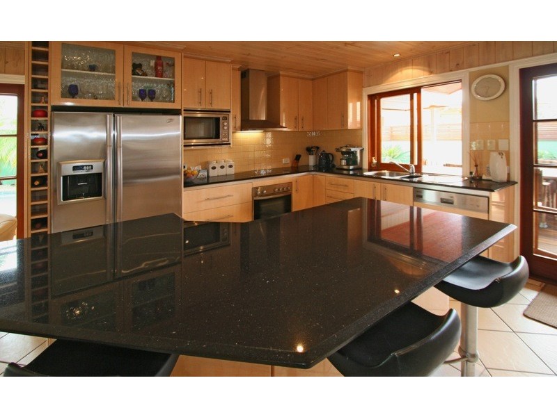 3 Amaroo Street, Biggera Waters QLD 4216