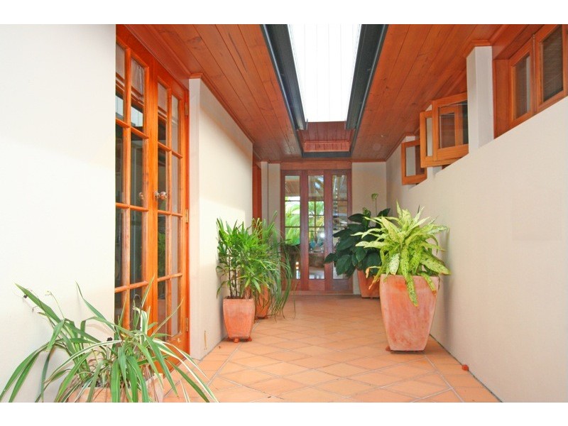 3 Amaroo Street, Biggera Waters QLD 4216