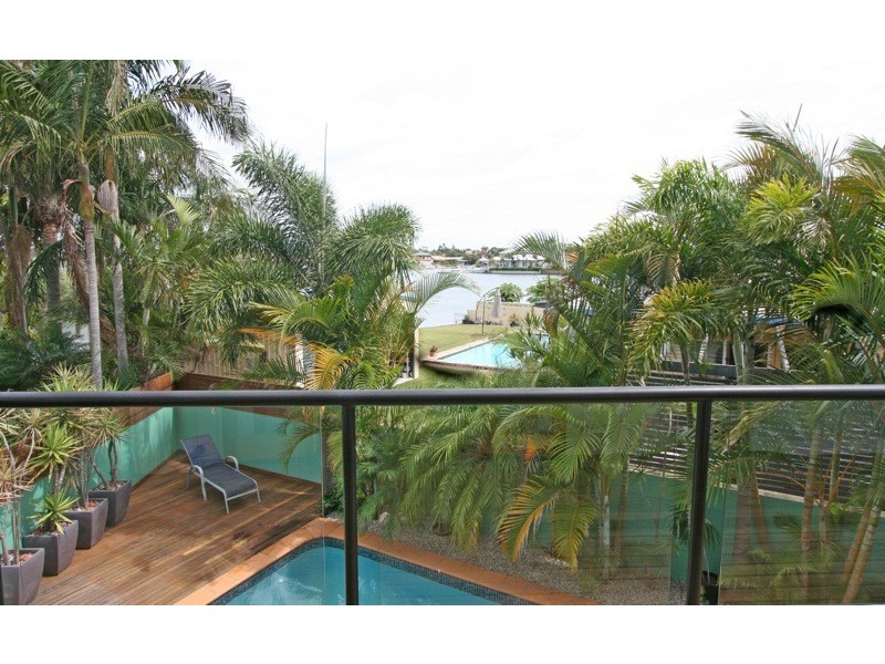 3 Amaroo Street, Biggera Waters QLD 4216