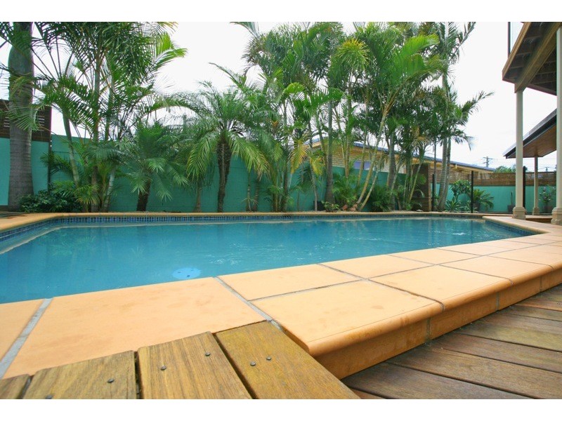 3 Amaroo Street, Biggera Waters QLD 4216