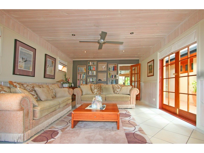 3 Amaroo Street, Biggera Waters QLD 4216