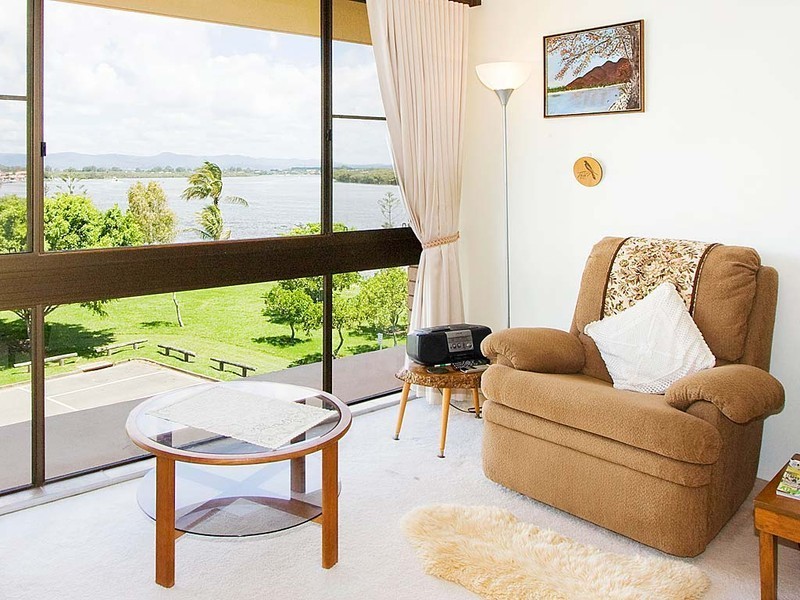 18/8 Paradise Parade, Paradise Point QLD 4216