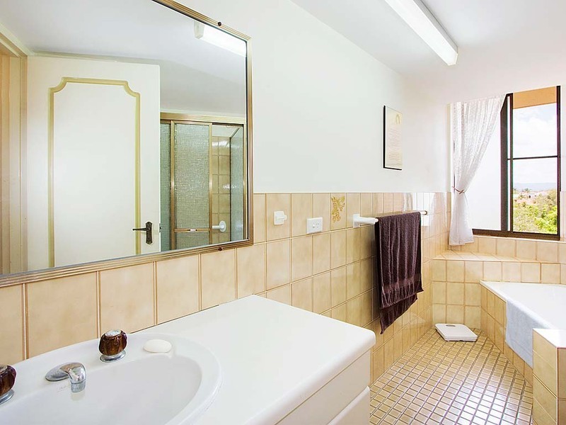 18/8 Paradise Parade, Paradise Point QLD 4216