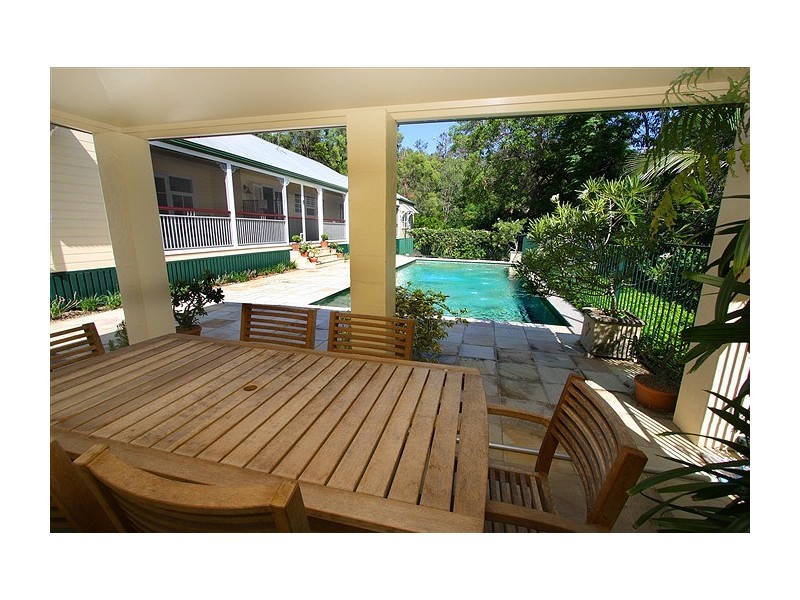 21 Uplands Drive, Parkwood QLD 4214