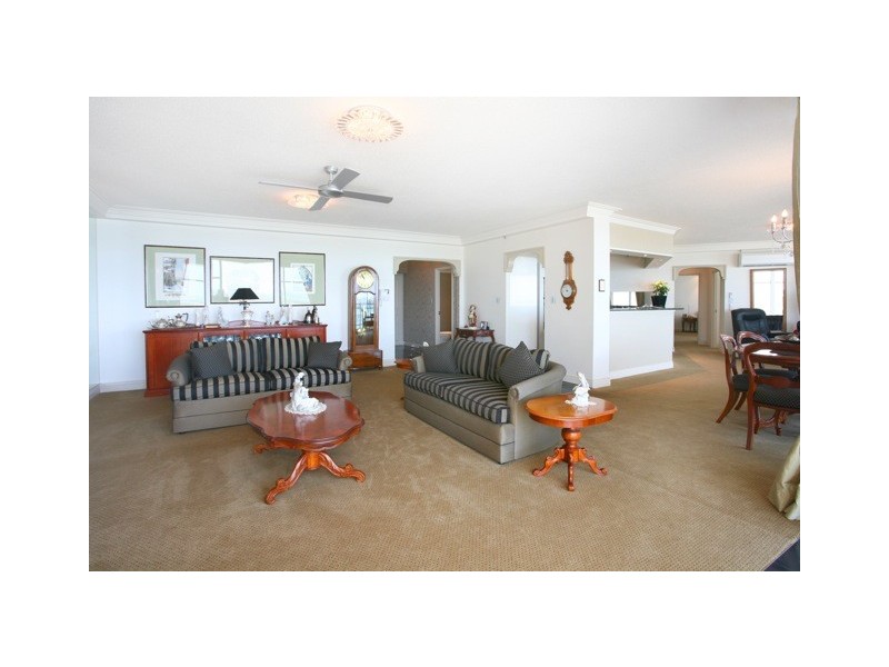 66/5 Bayview Street, Runaway Bay QLD 4216