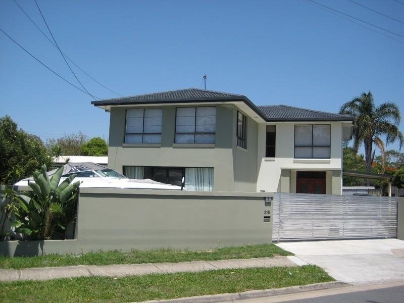 316 Bayview Street, Hollywell QLD 4216