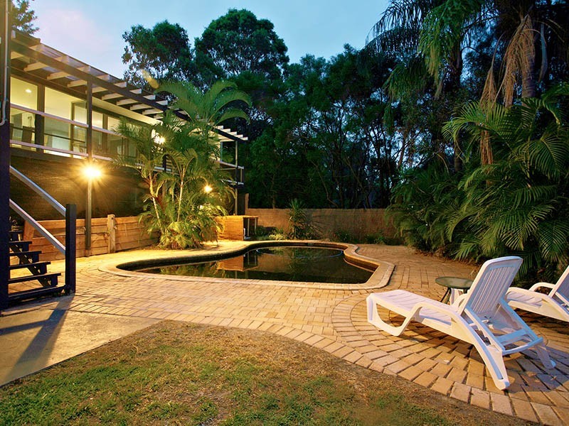 15 Surrey Court, Helensvale QLD 4212