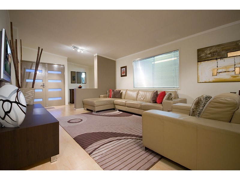 3 Paradise Parade, Paradise Point QLD 4216