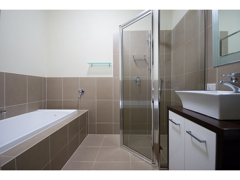 3 Paradise Parade, Paradise Point QLD 4216