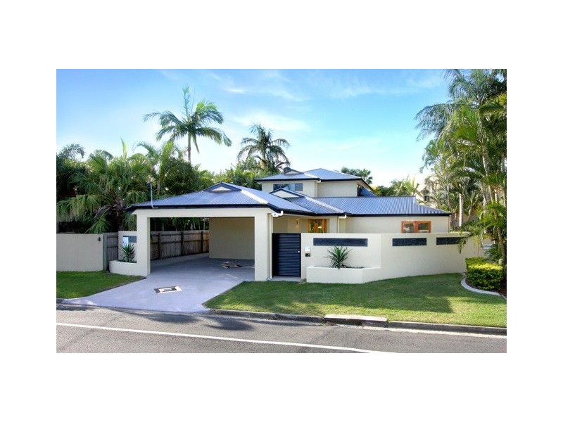 43 Broadwater Street, Runaway Bay QLD 4216