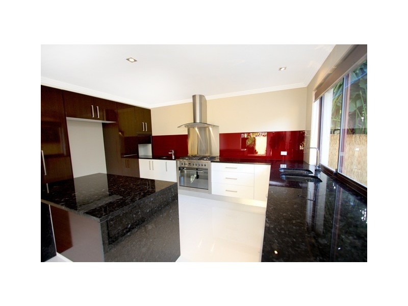 43 Broadwater Street, Runaway Bay QLD 4216