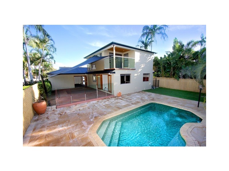 43 Broadwater Street, Runaway Bay QLD 4216