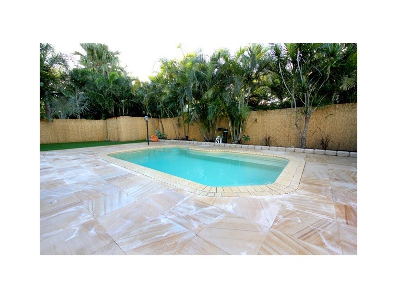 43 Broadwater Street, Runaway Bay QLD 4216