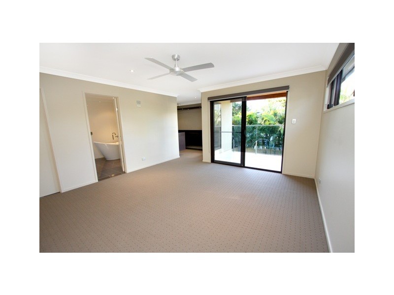 43 Broadwater Street, Runaway Bay QLD 4216