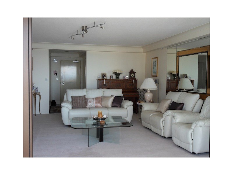 74/21 Bayview Street, Runaway Bay QLD 4216