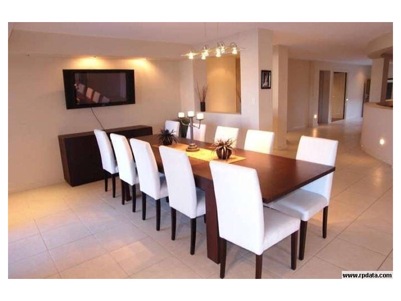 345 Bayview Street, Hollywell QLD 4216