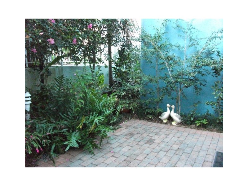 27/75 Morala Avenue, Runaway Bay QLD 4216