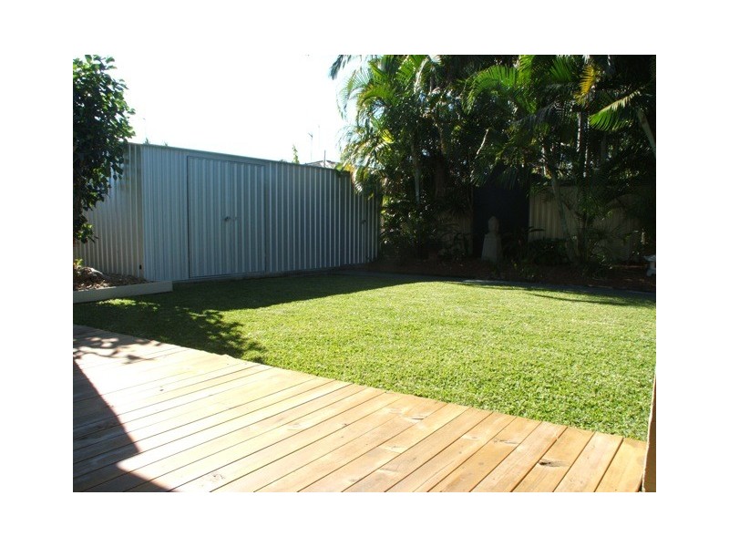 35 Clam Street, Runaway Bay QLD 4216