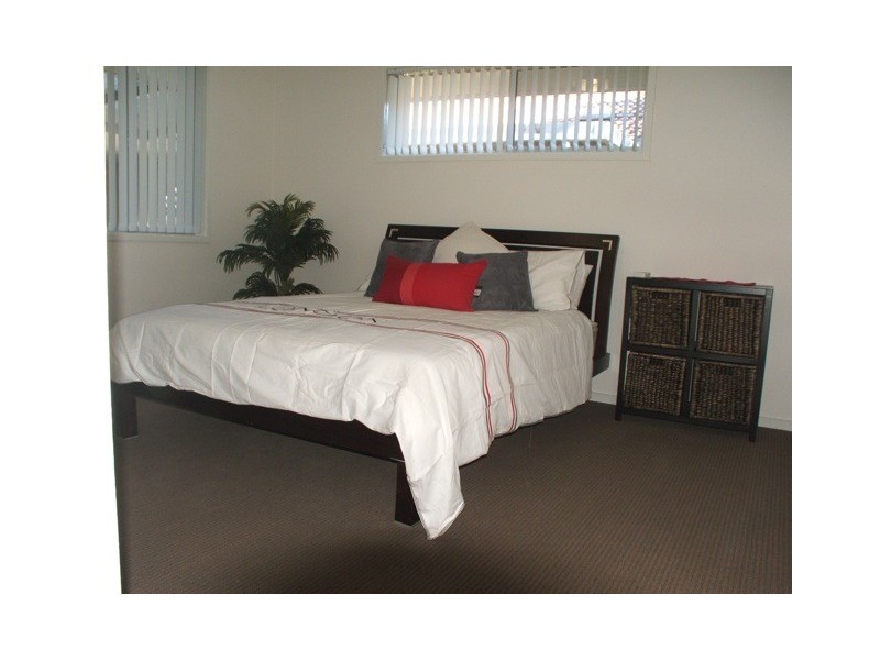 35 Clam Street, Runaway Bay QLD 4216