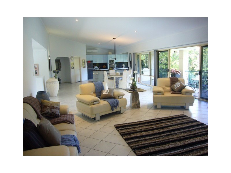 40 Jack Nicklaus Way, Parkwood QLD 4214