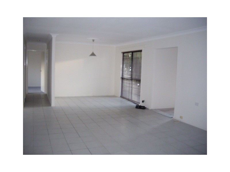 33 Clam Street, Runaway Bay QLD 4216